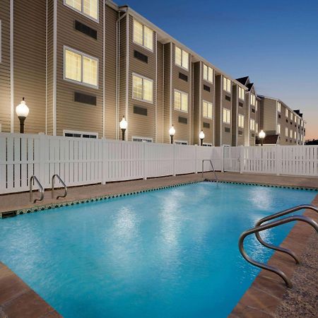 Отель Super 8 By Wyndham San Antonio Airport North Экстерьер фото