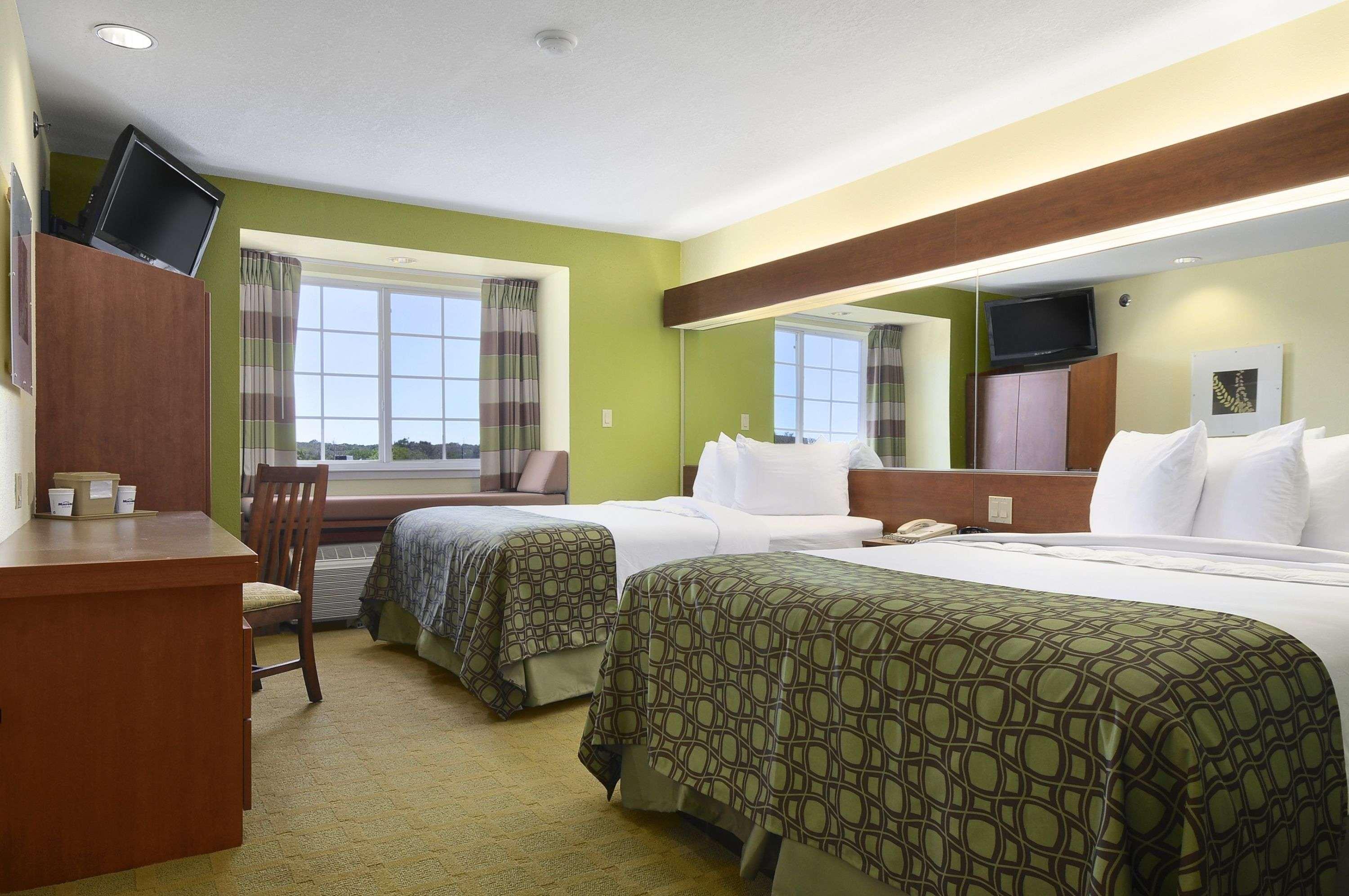 Отель Super 8 By Wyndham San Antonio Airport North Экстерьер фото