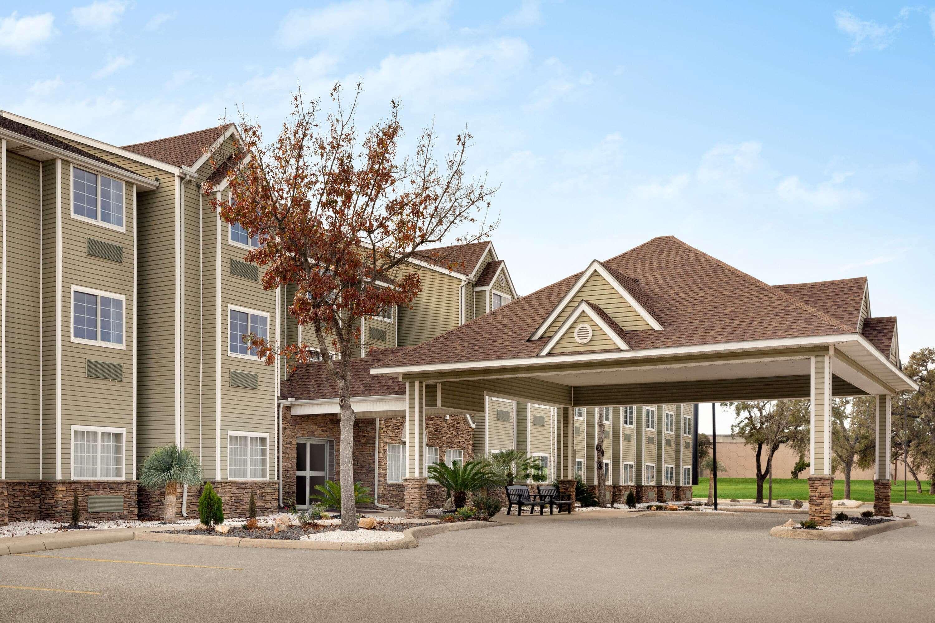Отель Super 8 By Wyndham San Antonio Airport North Экстерьер фото