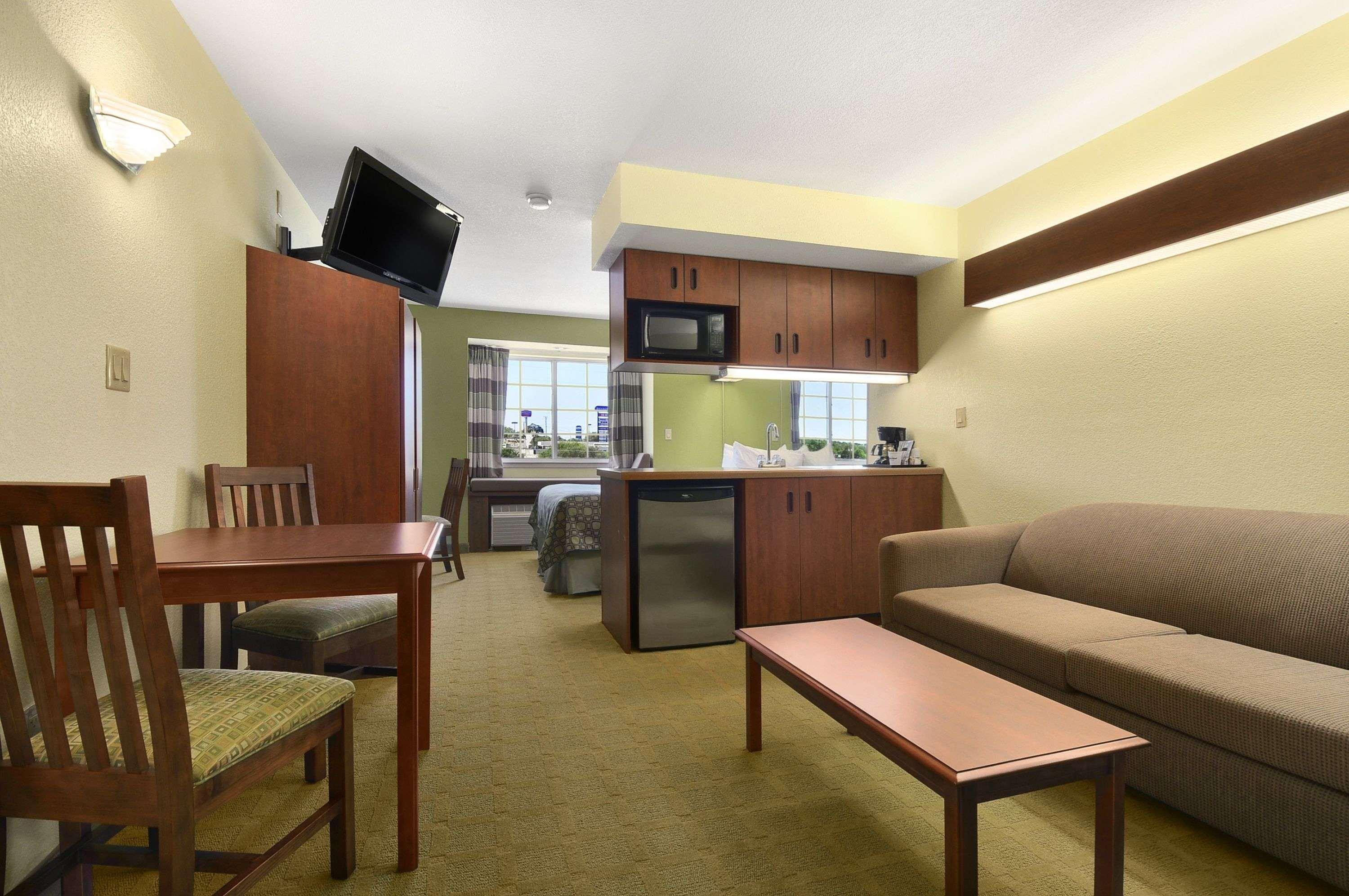 Отель Super 8 By Wyndham San Antonio Airport North Экстерьер фото